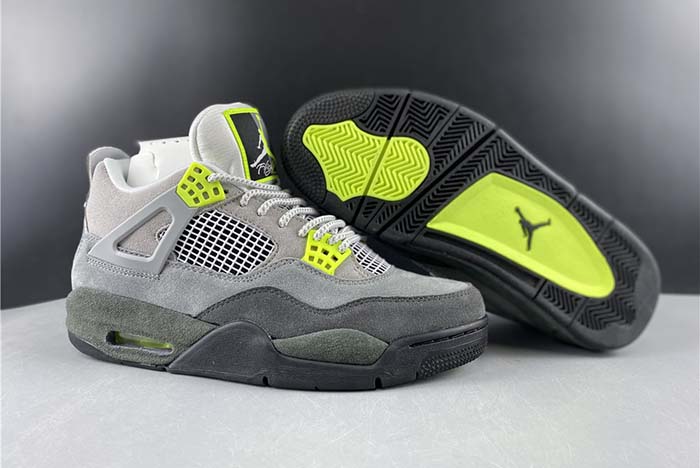AIR JORDAN 4 SE “NEON”