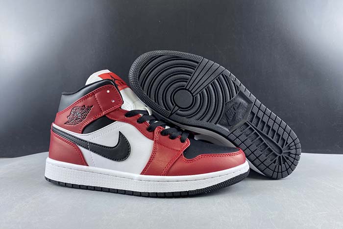 Air Jordan 1 Mid Chicago  554724-069