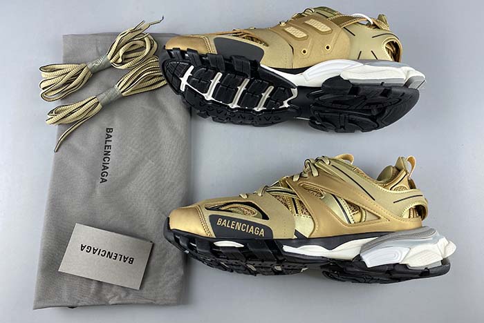 Ba*len*cia*ga track sneaker metal lic/mesh/washed gold