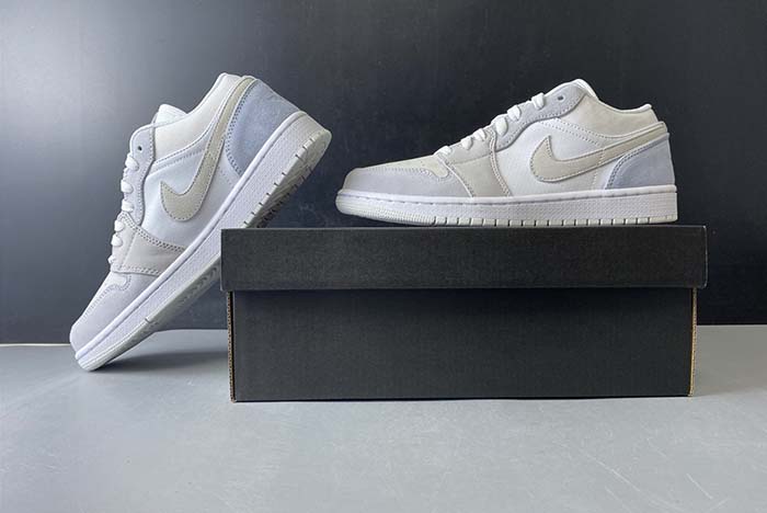 Air Jordan 1 Low Paris CV3043-100