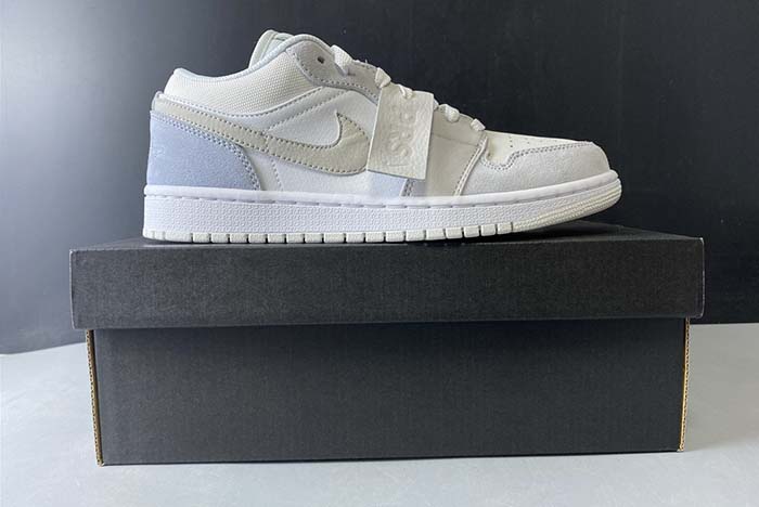 Air Jordan 1 Low Paris CV3043-100