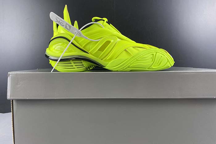 BALENCIAGE 5.0 TYREX 20SS RUNWAY 617535 W2UA1 7320