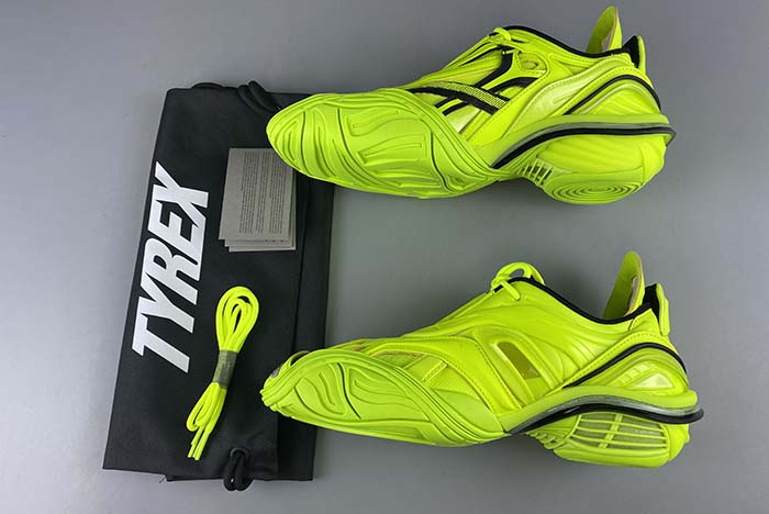 BALENCIAGE 5.0 TYREX 20SS RUNWAY 617535 W2UA1 7320
