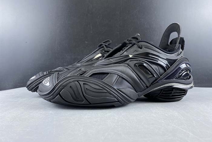 BALENCIAGE 5.0 TYREX 20SS RUNWAY 617535-W2TA1-1000