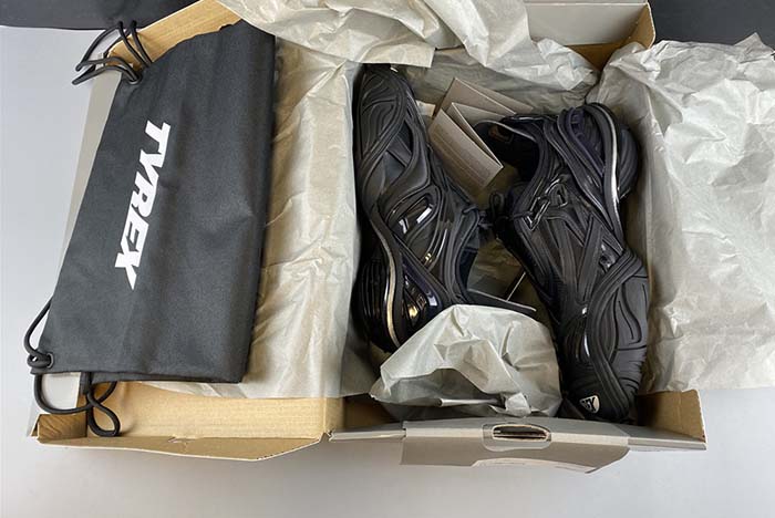 BALENCIAGE 5.0 TYREX 20SS RUNWAY 617535-W2TA1-1000