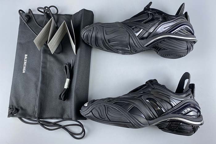 BALENCIAGE 5.0 TYREX 20SS RUNWAY 617535-W2TA1-1000