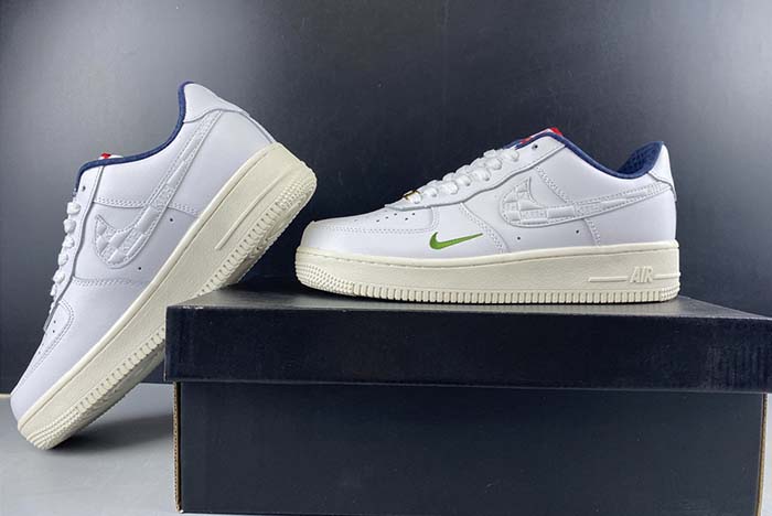 NIKE AIR FORCE 1