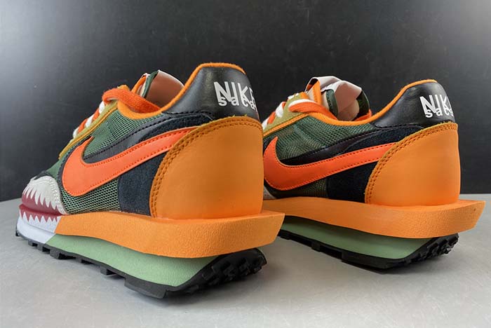 Sacai x Nike LVD Waffle Daybreak  BV0073-007