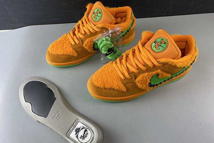Grateful Dead x Nike SB Dunk Low  CJ5378_800