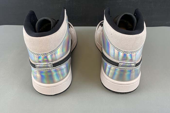 Air Jordan 1 MID BQ6472-602