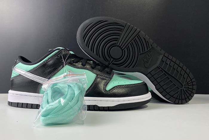 Air Jordan 1 Low 553558-117