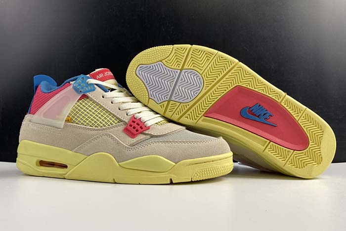 AIR JORDAN 4 RETRO UNION “GUAVA ICE” DC9533-800