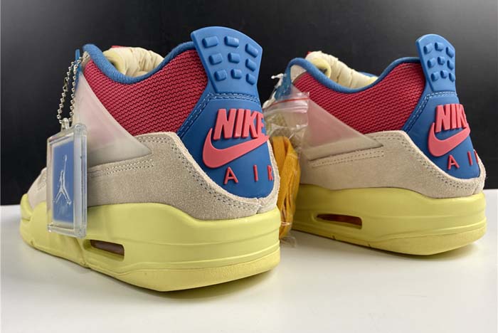 AIR JORDAN 4 RETRO UNION “GUAVA ICE” DC9533-800