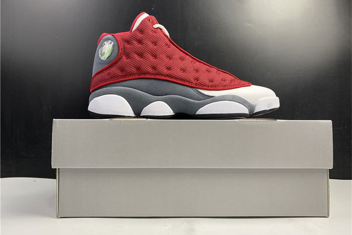 AIR JORDAN 13 RETRO 