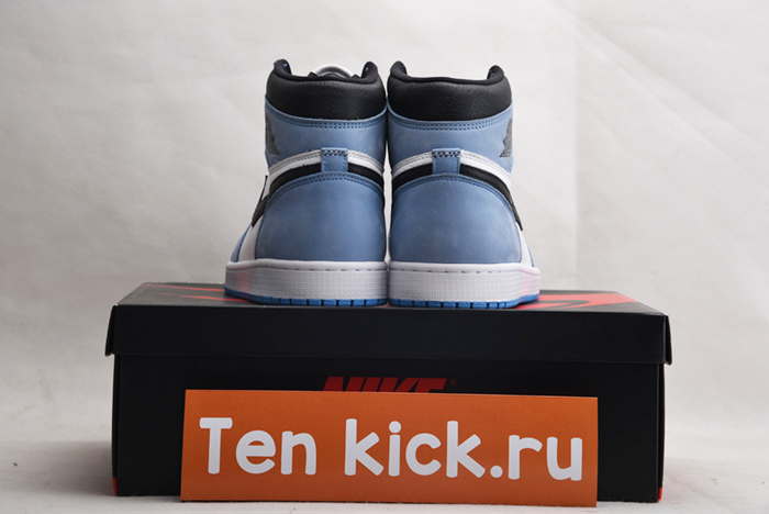 AIR JORDAN 1 High OG “UNIVERSITY BLUE” 555088-134