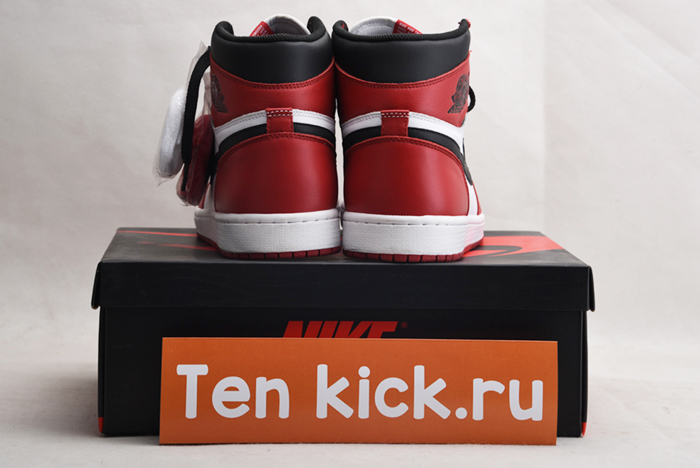 Air Jordan 1 Retro High OG Chicago Red 555088-101