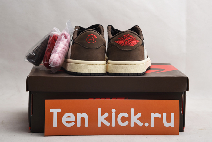 TRAVIS SCOTT AIR JORDAN 1 LOW DARK MOCHA CQ4277-001