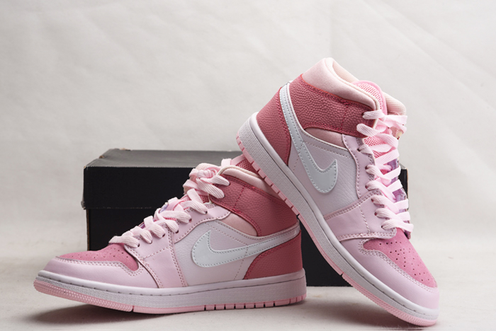 Air Jordan 1 Mid WMNS “Digital Pink” CW5379-600