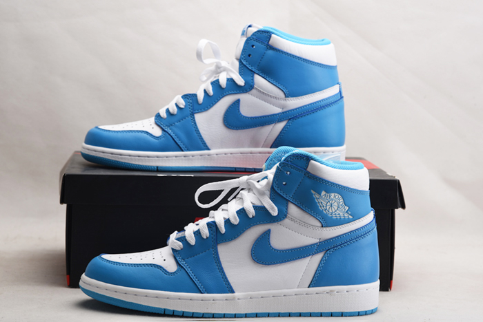 Air Jordan 1 Retro High OG “UNC” 555088-117