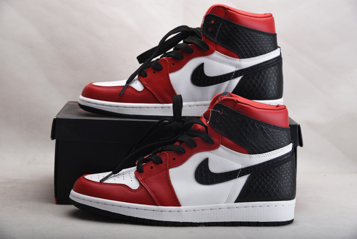 Air Jordan 1 High OG WMNS “Satin Snake” CD0461-601