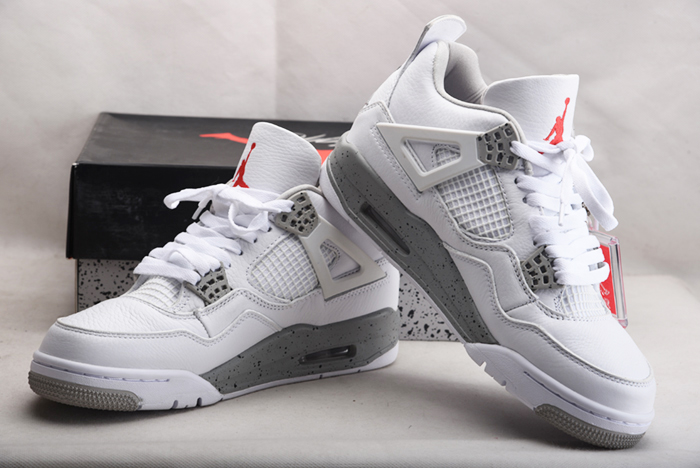 Jordan 4 Retro White Oreo (2021) CT8527-100