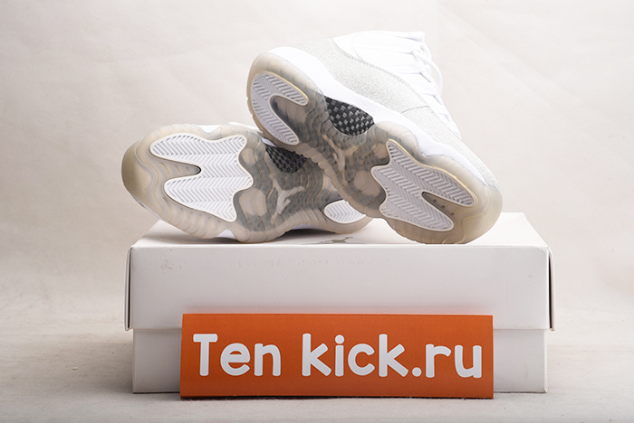 JORDAN 11 RETRO WHITE METALLIC SILVER - AR0715-100