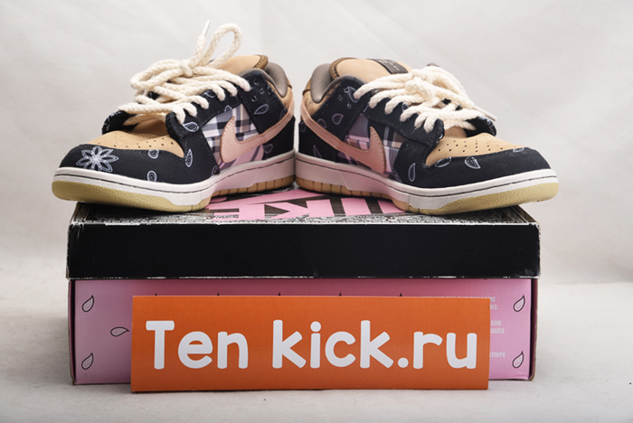 Travis Scott x Nike SB Dunk Low TS