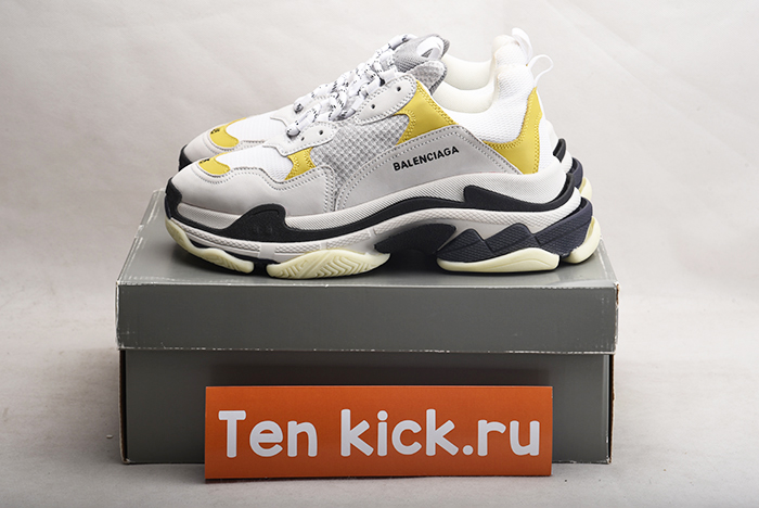 Ba*len*cia*ga 17fw triple s mens  483523-w06e3-7073