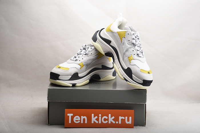 Ba*len*cia*ga 17fw triple s mens  483523-w06e3-7073
