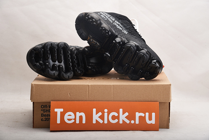 NIKE AIR VAPORMAX FK