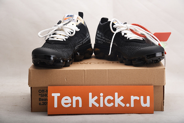 NIKE AIR VAPORMAX FK