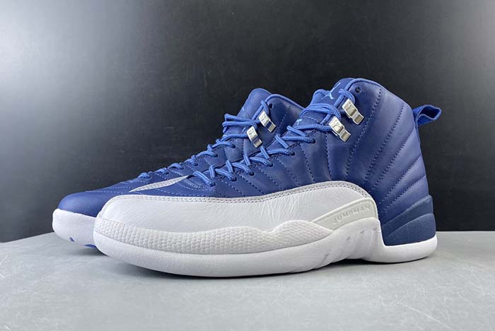 Air Jordan 12 130690-404