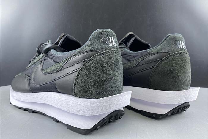 NIKE LD WAFFLE SACAI BLACK NYLON BV0073-002