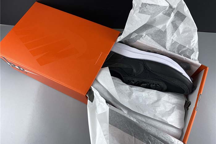 NIKE LD WAFFLE SACAI BLACK NYLON BV0073-002