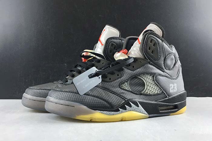 Off-White  AIR JORDAN 5 SP BLACK MUSLIN FIRE RED CT8480-001
