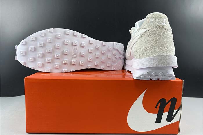 NIKE SACAI NIKE LDWAFFLE WHITE NYLON WHITE BV0073-101
