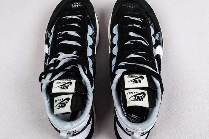 Sacai x Nike Pegasua Vaporfly Black White  CV1363-100