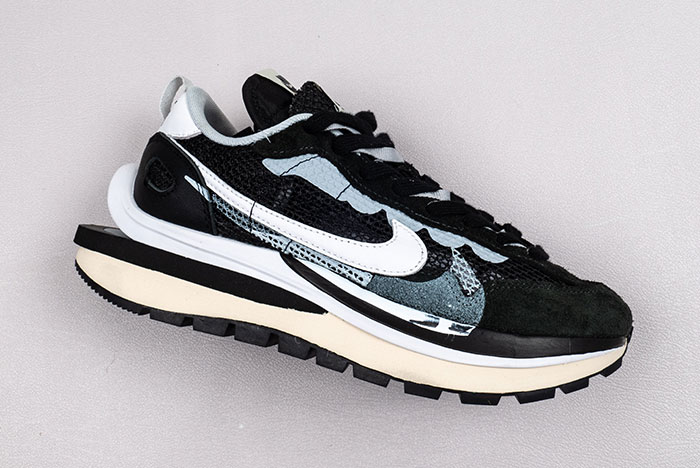 Sacai x Nike Pegasua Vaporfly Black White  CV1363-100