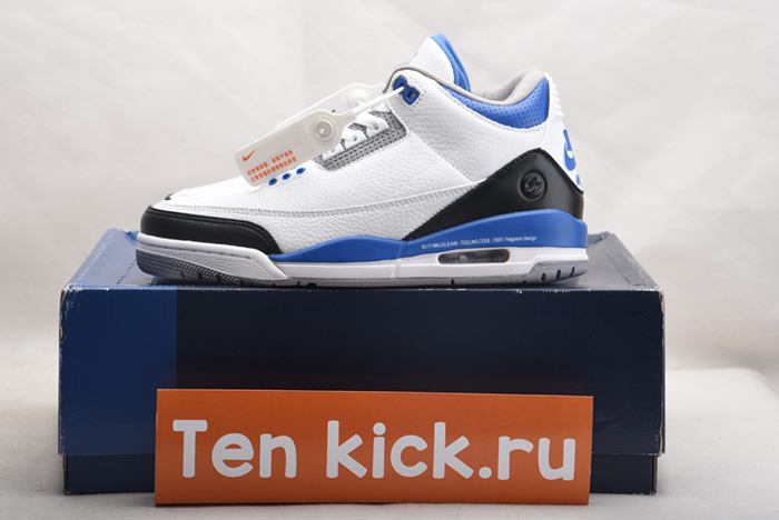 Jordan 3 Retro CT8532 040