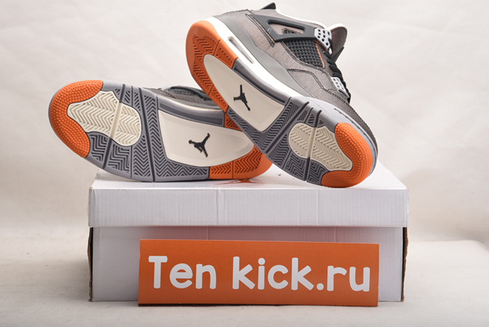 Jordan 4 Retro CW7183-100