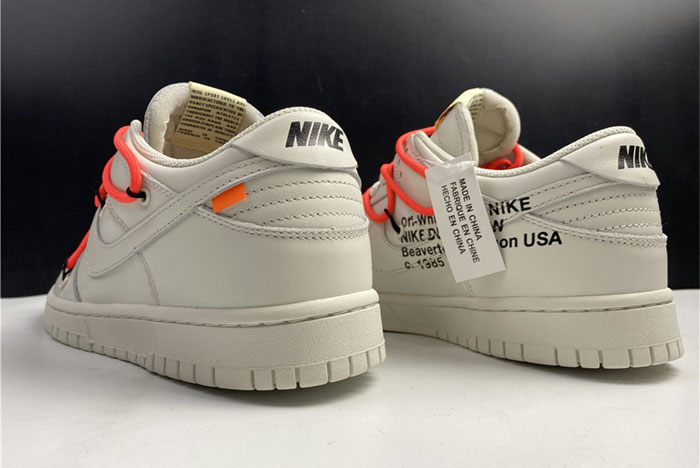 Off-White  x Nike Dunk Low CT0856- 900