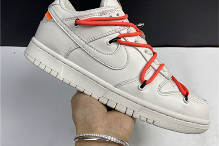 Off-White  x Nike Dunk Low CT0856- 900