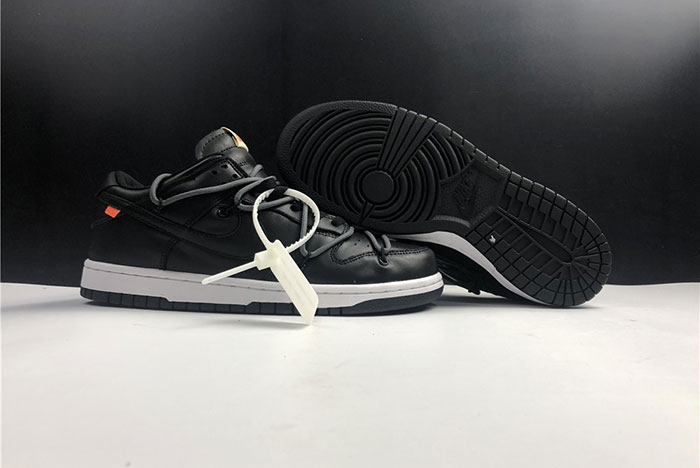 Off-White  Nike SB Dunk CT0856-002