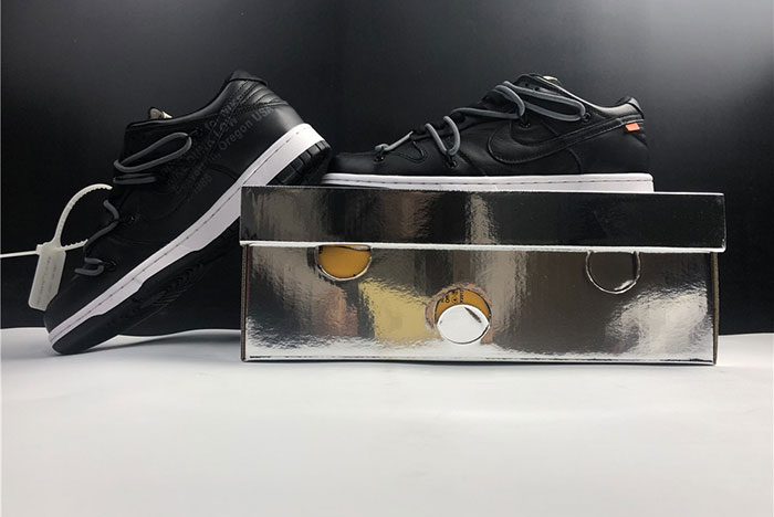 Off-White  Nike SB Dunk CT0856-002