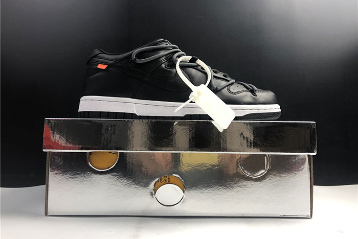 Off-White  Nike SB Dunk CT0856-002
