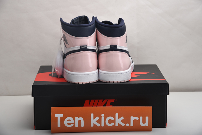 Air Jordan 1 High OG “Atmosphere” DD9335-641