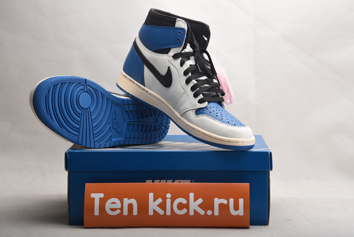 Travis Scott x Fragment x Air Jordan 1 High OG DH3227-105