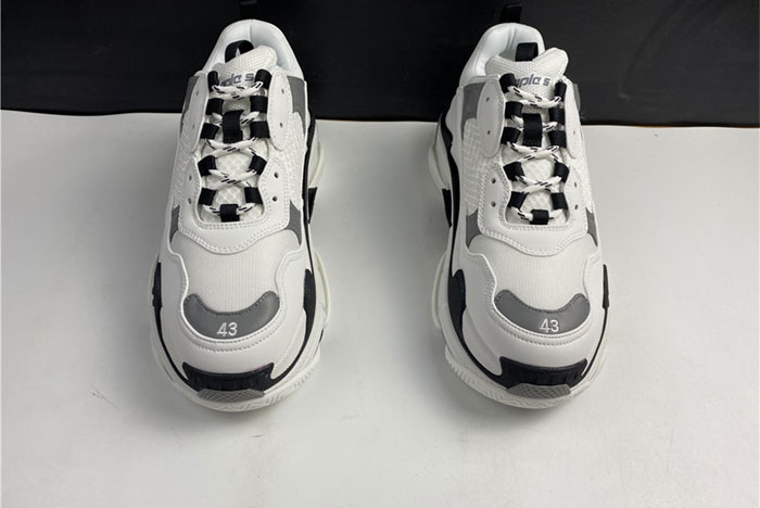 BALENCIAGE TRIPLE TRAINER 536737 W0901 9089