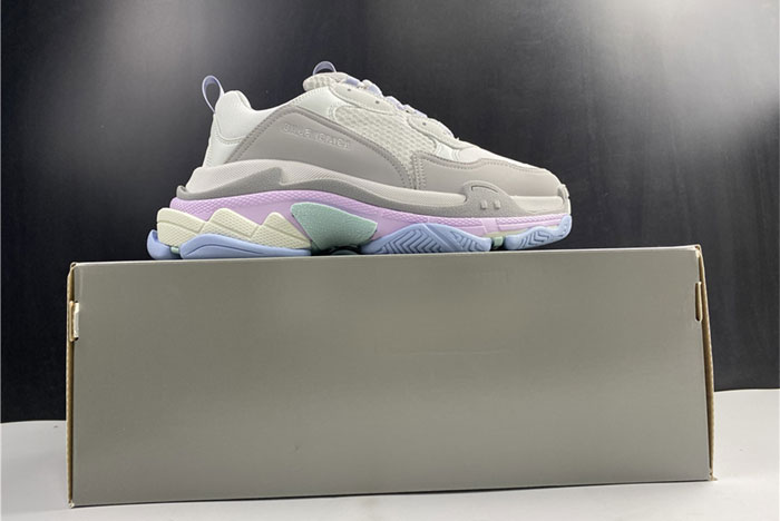BALENCIAGE TRIPLE TRAINER 536737 W2FW1 1977