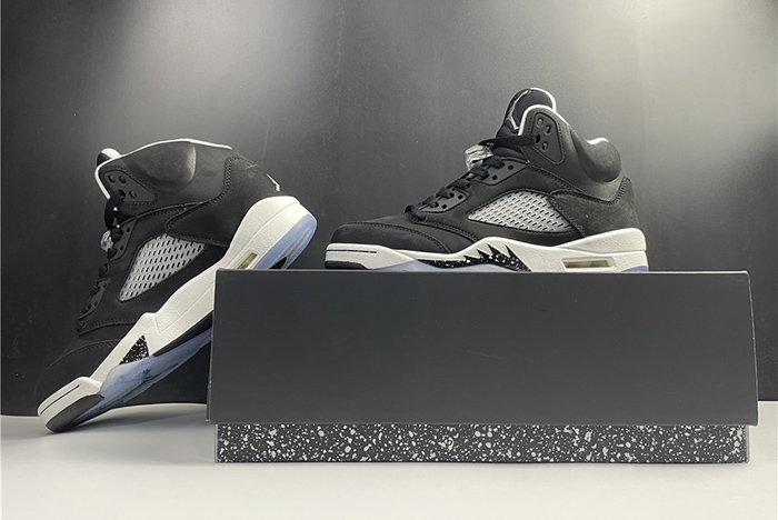 Air Jordan 5 Retro Oreo 136027-035
